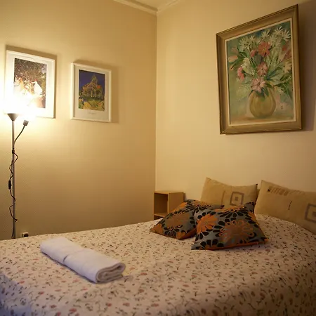 Montmartre Apartments - Degas * Paris